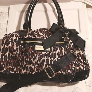 Gorgeous! Betsey Johnson 🐆 Leopard  handbag  & Crossbody Strap  Stunning!⚜️👜👑